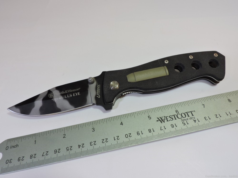 Smith & Wesson Pocket Knife  Urban Camo Pocket Tactical Knife-img-1