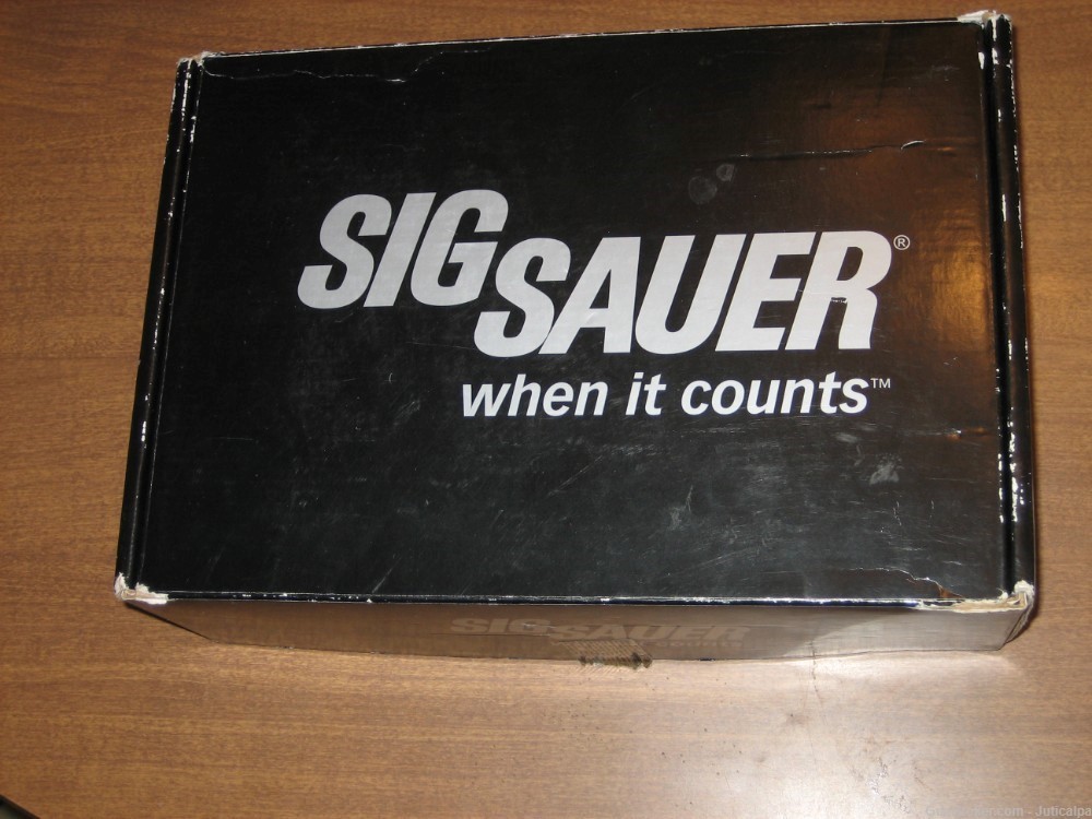 Sig Sauer P 250C box-img-0