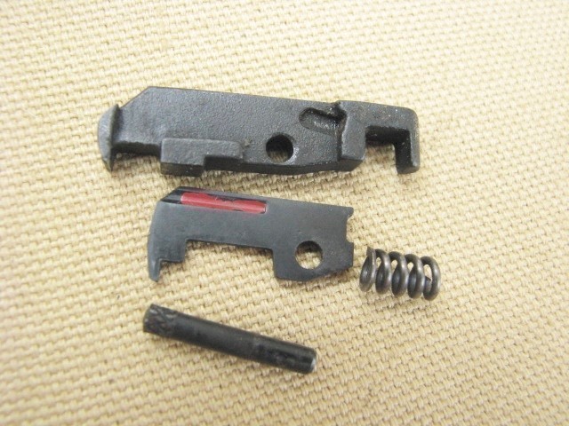 Taurus PT 145 pistol Extractor Assembly parts PT145 .45 cal-img-0