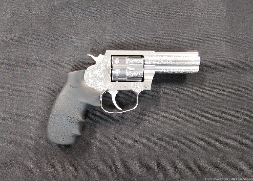 Colt King Cobra 357 Mag 3 6rd Stainless Engraved 12460 No Card Fees Revolvers At Gunbroker 7366