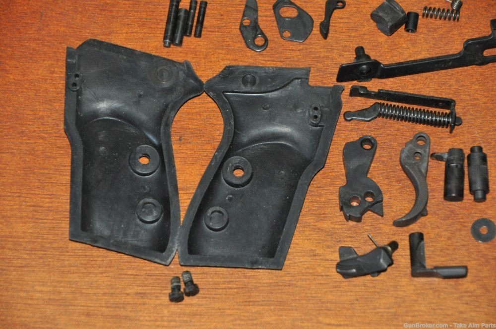 Bersa Thuder 380ACP Grips Trigger Hammer Mag & Parts-img-7