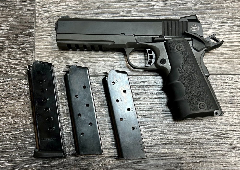 Rock Island Armory M1911 FS W/ 3 Magazines and Factory Hard Case-img-0
