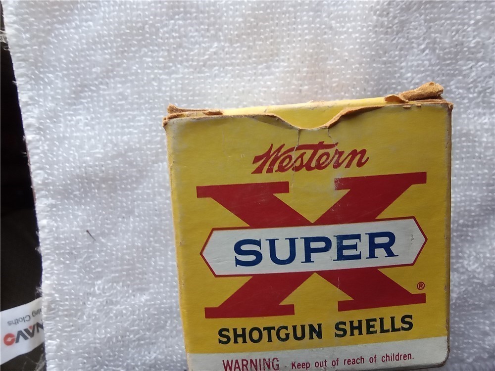 Vintage 410 Western & Winchester 2 1/2" ammo-img-10