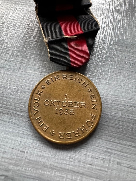 WW2 Third Reich Germany Medal Ein Volk Fuhrer Sudetenland Medal II-img-2