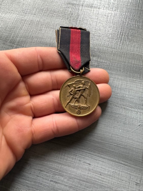 WW2 Third Reich Germany Medal Ein Volk Fuhrer Sudetenland Medal II-img-4