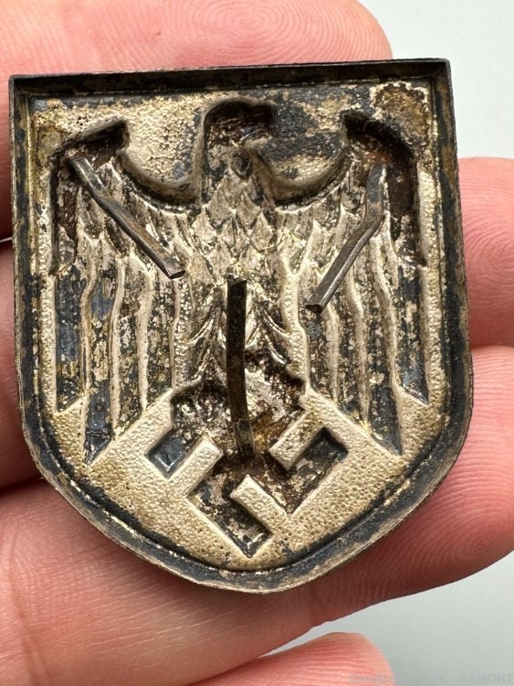 WW2 German DAK Pith Helmet Shield Insignia Badge-img-5