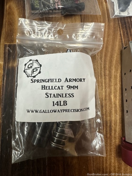 Springfield Armory Hellcat .9mm Barrel & Hex Wasp Mags!-img-3