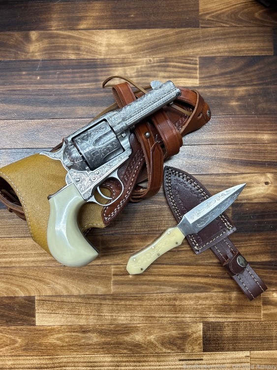 Doc Holliday .45 LC 100% ENGRAVED ONE OF A KIND REVOLVER W/ DAGGER!-img-0