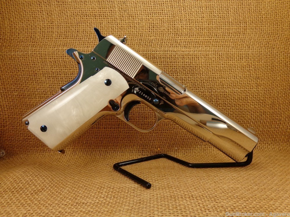 Colt 1911 Government 45 acp-img-4