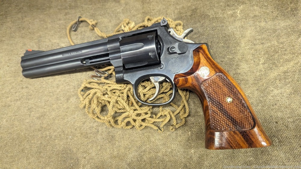 Smith & Wesson 686 Midnight 6" bbl w/orig box-img-2