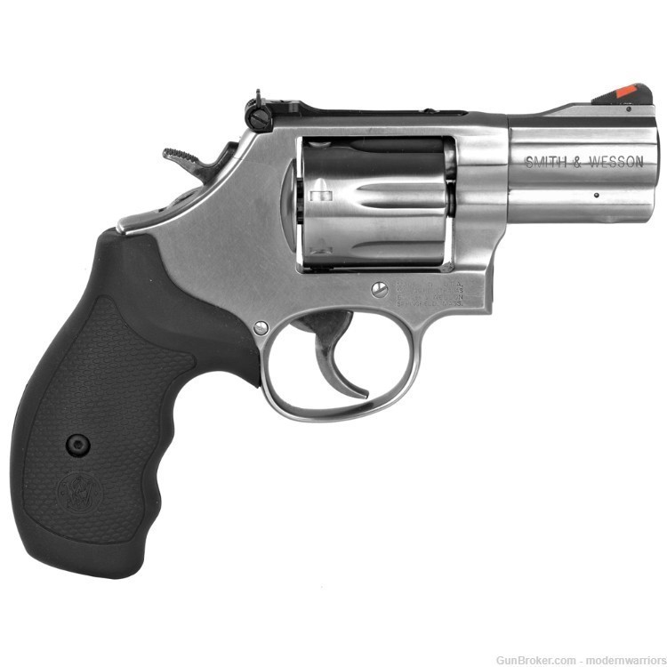 Smith & Wesson 686 Plus - 2.5" Barrel (.357 Mag) - 7-Shot - Stainless/Black-img-1