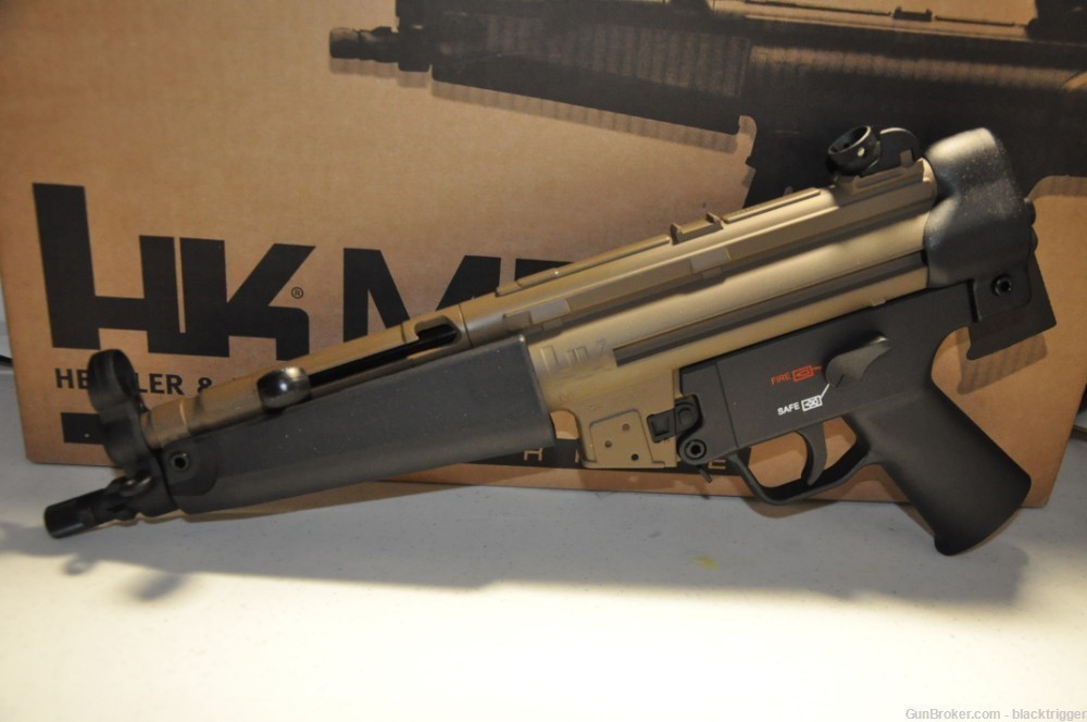 HK 81000630 MP5 22LR 10+1 8.5" Exclusive Flat Dark Earth Finish Black Grip -img-3