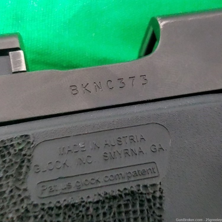 Glock 48 Semi Automatic Pistol 9x19 in Original, Black Hard Case-img-9