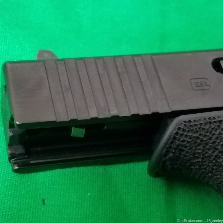 Glock 48 Semi Automatic Pistol 9x19 in Original, Black Hard Case-img-10