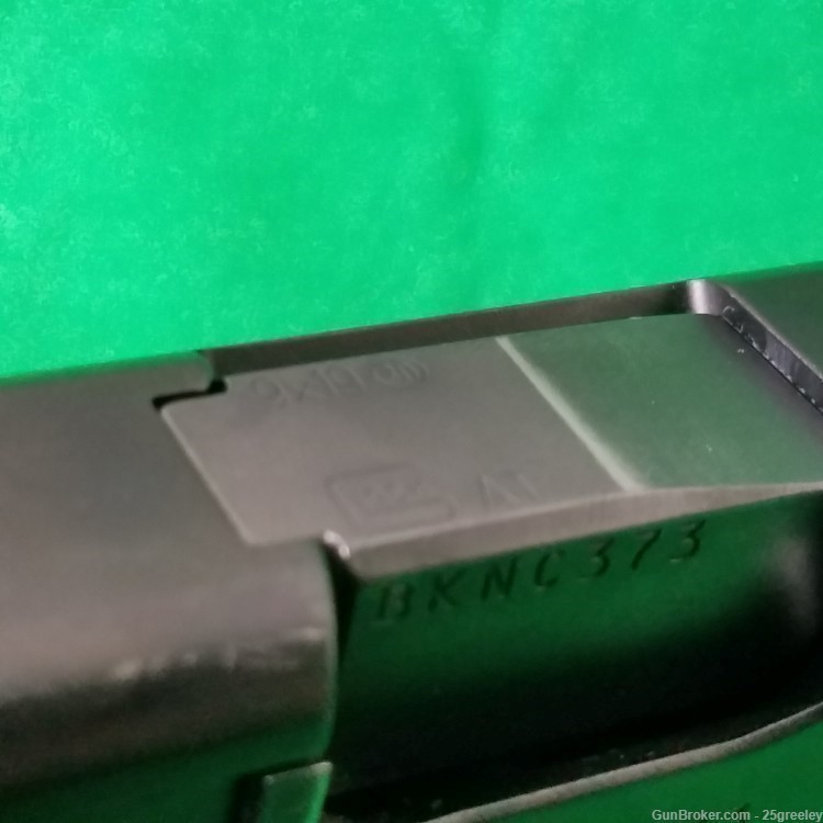 Glock 48 Semi Automatic Pistol 9x19 in Original, Black Hard Case-img-13