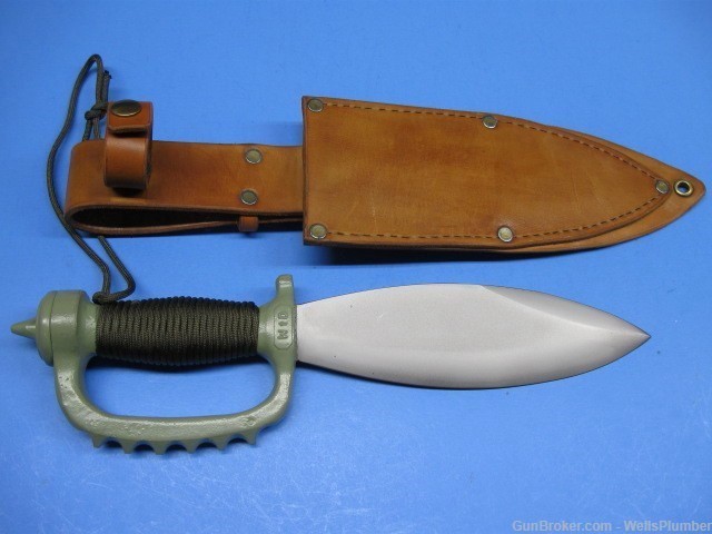 EDMF KNUCKLE KNIFE AUSTRALIA SMATCHET WITH ORIGINAL SCABBARD (MINT)-img-0