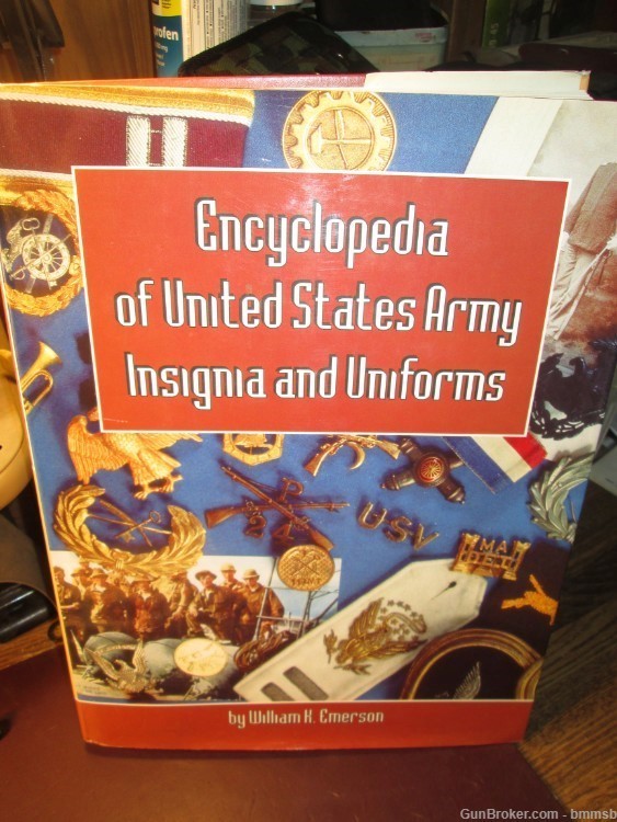 Encyclopedia of United States Army Insignia & Uniforms by William K Emerson-img-0