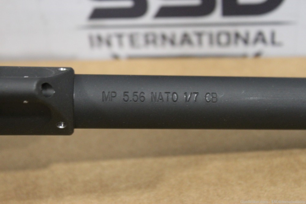 LMT Defender Rifle 5.56NATO MLCDFDR w/ 300blk barrel R-L7BK1B-img-6