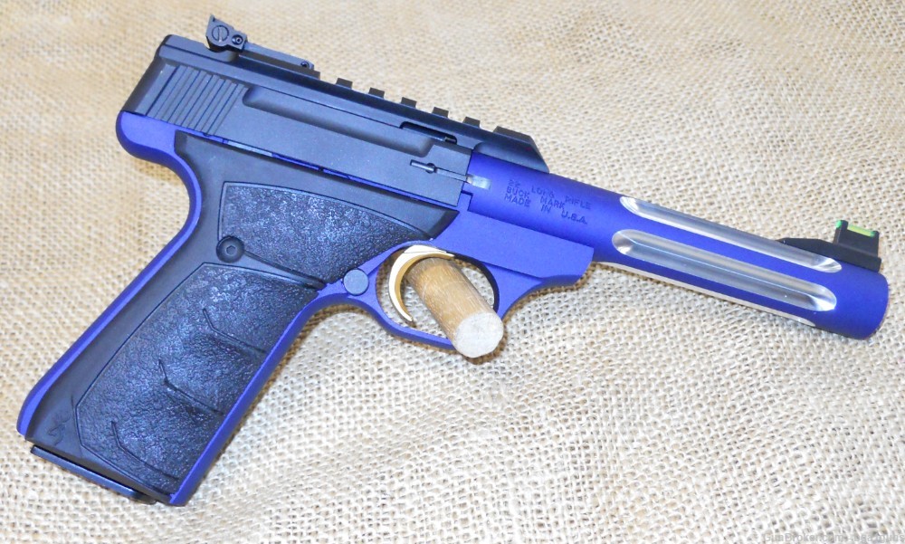 Browning Buck Mark Plus Blue Lite .22lr-img-1