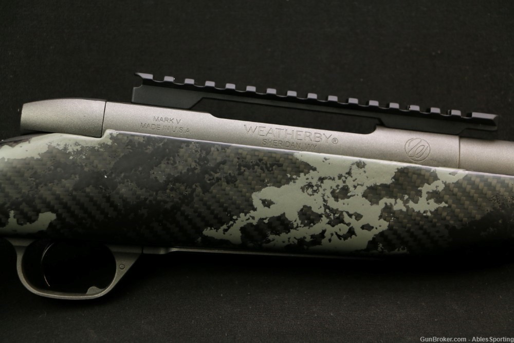 Weatherby Mark V LH Bolt Action Rifle, 6.5-300 WBY, 28", Carbon Fiber Stock-img-4