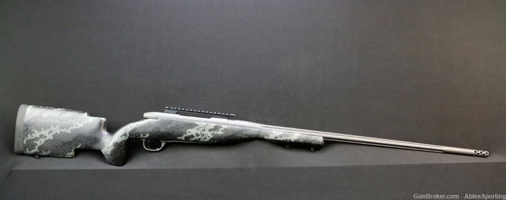 Weatherby Mark V LH Bolt Action Rifle, 6.5-300 WBY, 28", Carbon Fiber Stock-img-1