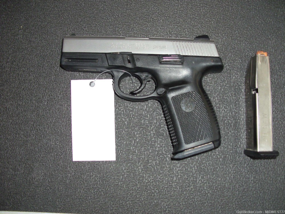 Smith & Wesson SW40VE .40 S&W Pistol-img-0