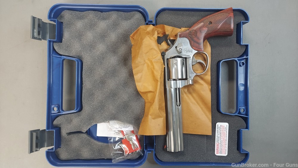 Smith & Wesson 686-6 Plus .357 Magnum 6" Barrel 7 Round DA Revolver-img-2