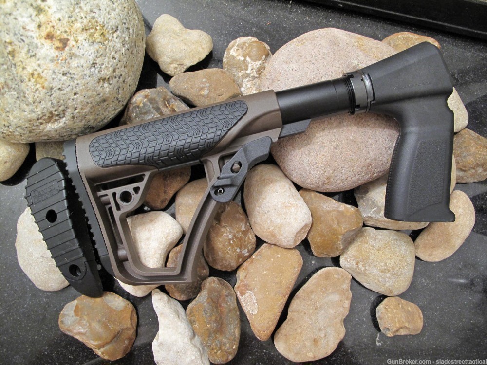 DANIEL DEFENSE Remington 870 Stock 6 Position Pistol Grip Stock (Brown)-img-0