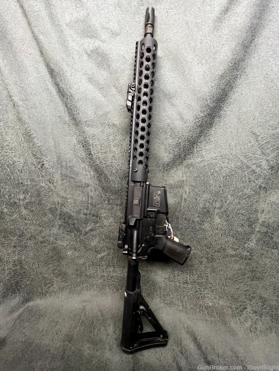 Smith & Wesson M&P 15 AR15 AR-15 TS 5.56 Rifle w/ MBUS Sights and Magpul-img-1