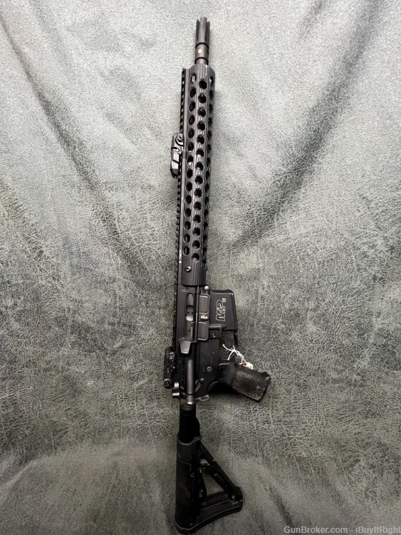 Smith & Wesson M&P 15 AR15 AR-15 TS 5.56 Rifle w/ MBUS Sights and Magpul-img-1