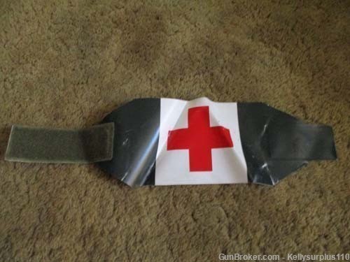 Red Cross Armband - Used-img-0