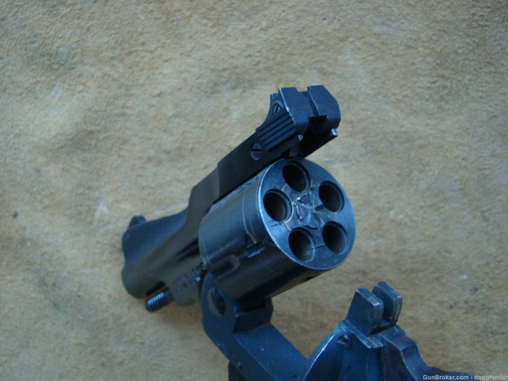 Iver Johnson 67-S Viking 32 S&W 5 Shot Revolver Top-Break-img-2