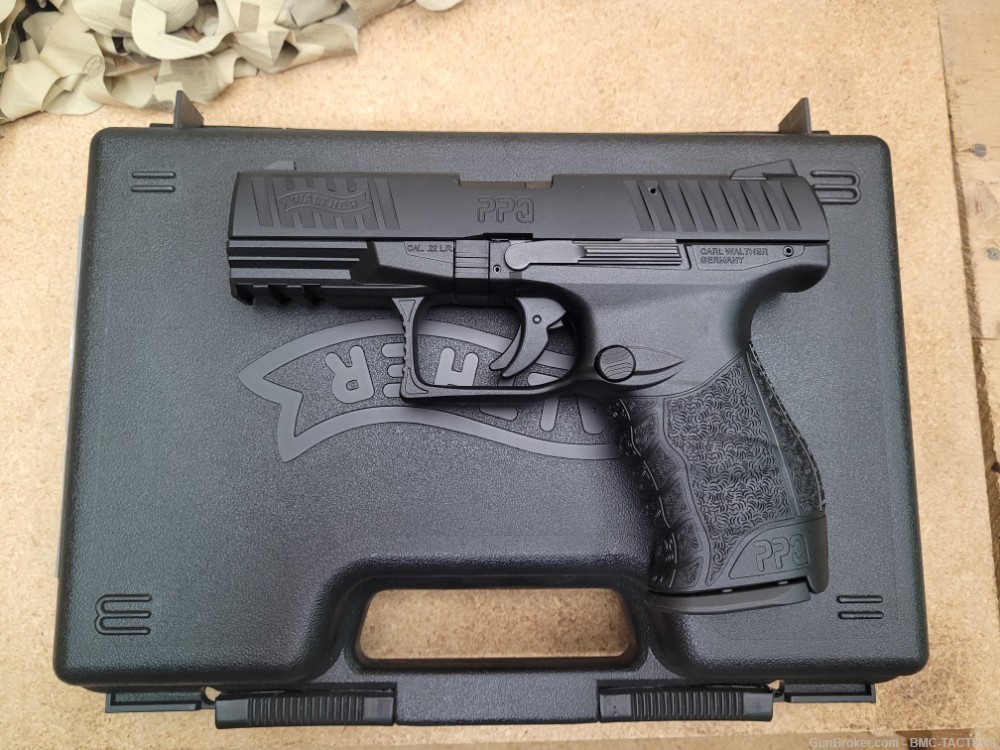 Walther PPQ M2 in 22LR Pistol with a Threaded Barrel.-img-0