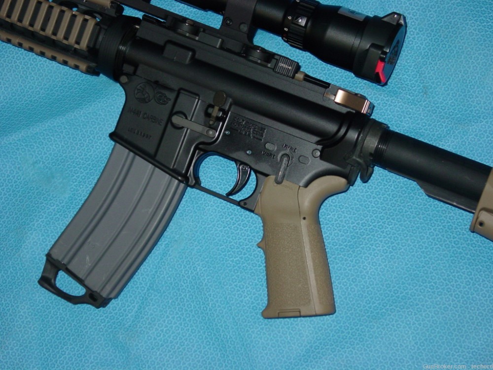 Colt M4A1 Carbine 5.56 with Scope-img-2