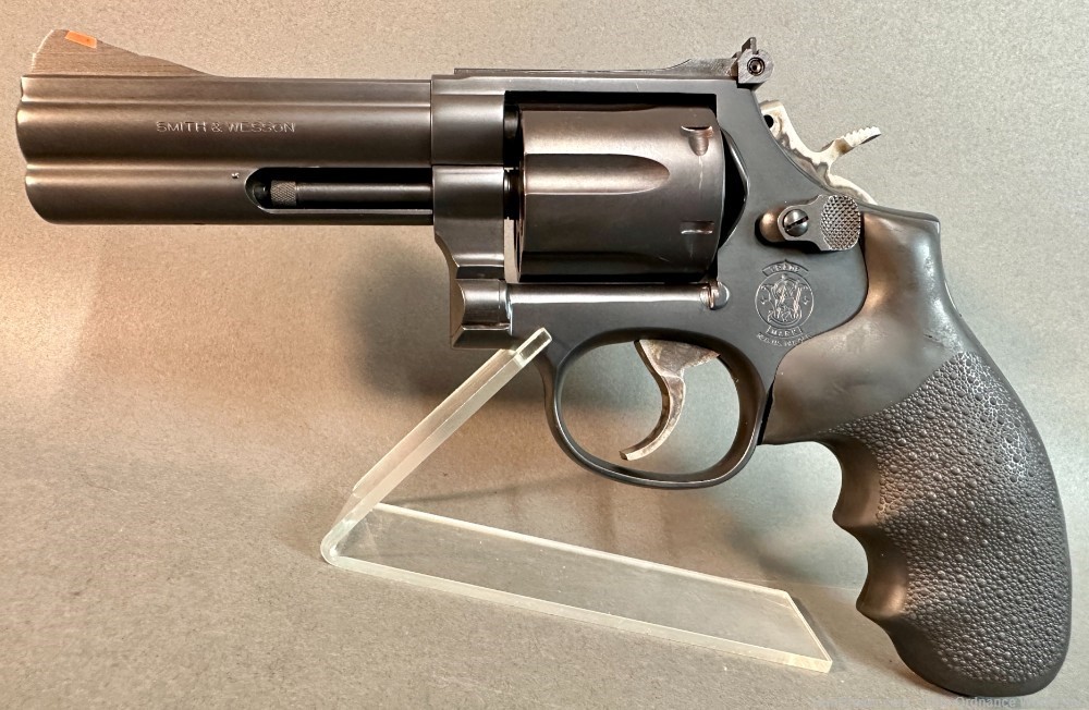 Smith & Wesson S&W Model 586-3 Revolver-img-0