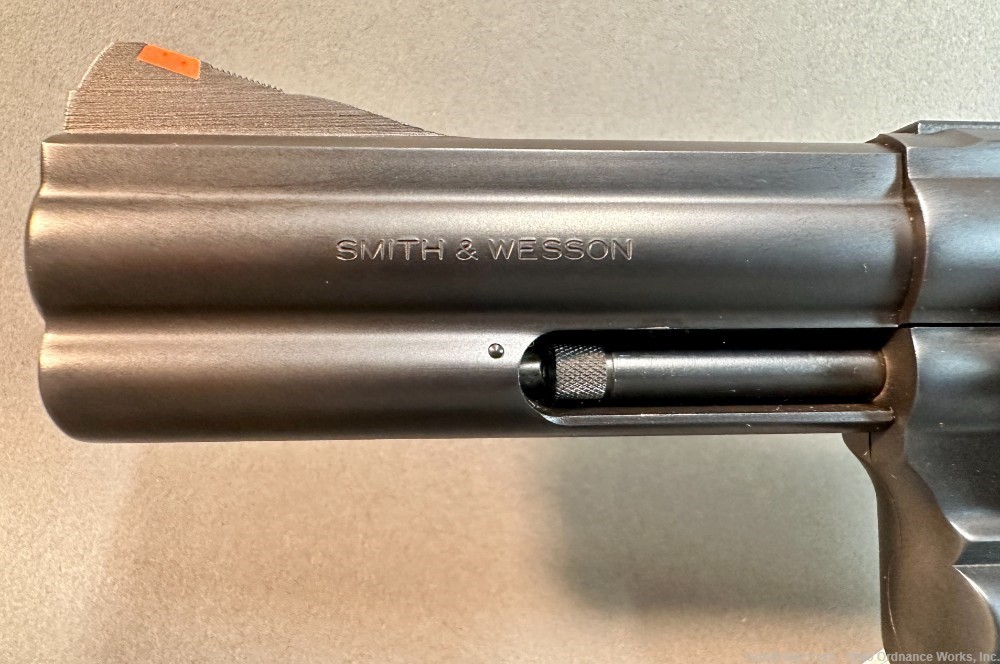 Smith & Wesson S&W Model 586-3 Revolver-img-1