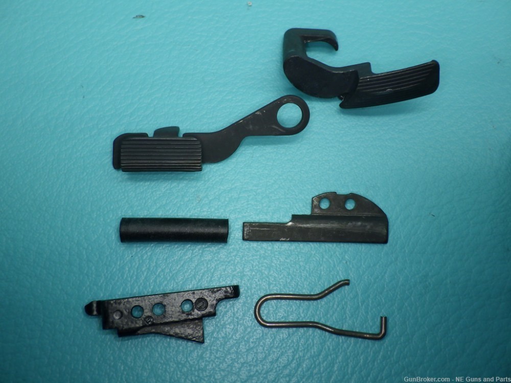 Taurus PT140 .40 3"bbl Pistol Repair Parts Kit-img-1