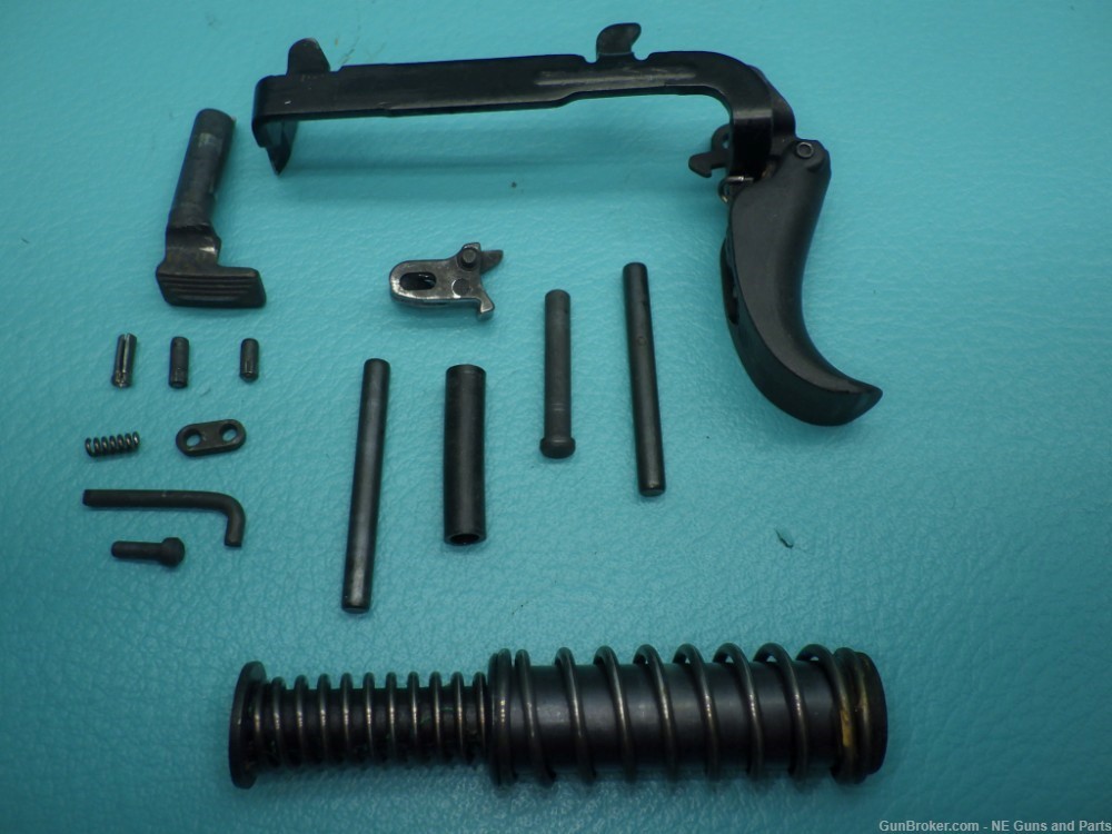 Taurus PT140 .40 3"bbl Pistol Repair Parts Kit-img-2