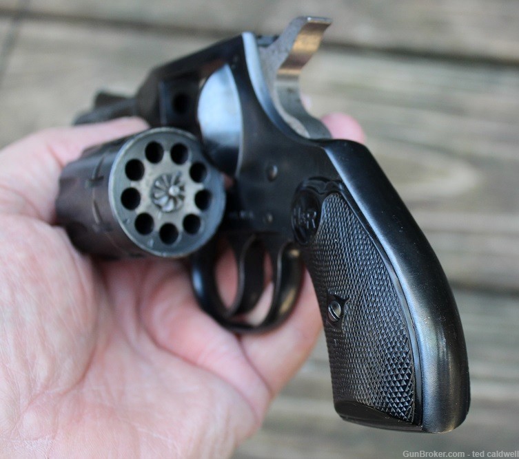 H & R Model 929 .22 revolver  made in 1977 with a 2 1/2 inch barrel !-img-4