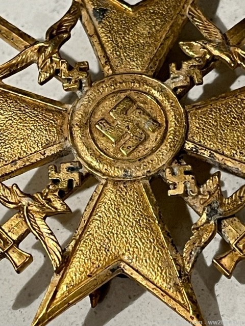 WW2 GERMAN SPANISH CROSS IN GOLD WITH  SWORDS-img-2
