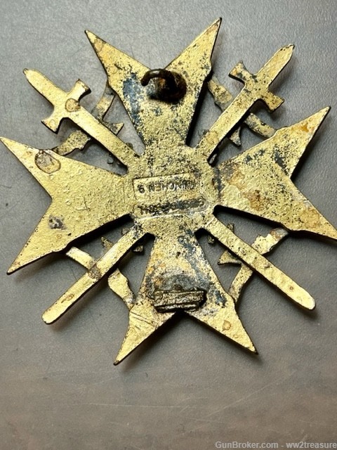 WW2 GERMAN SPANISH CROSS IN GOLD WITH  SWORDS-img-1