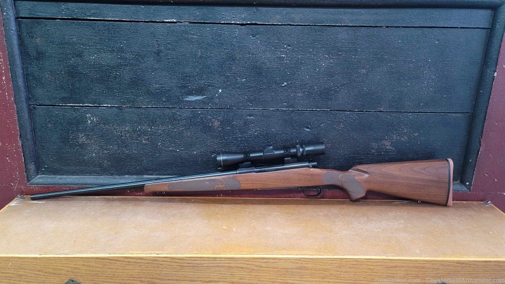 Winchester 70 rifle 30.06 Vari-X 3-9 Leupold Scope-img-1