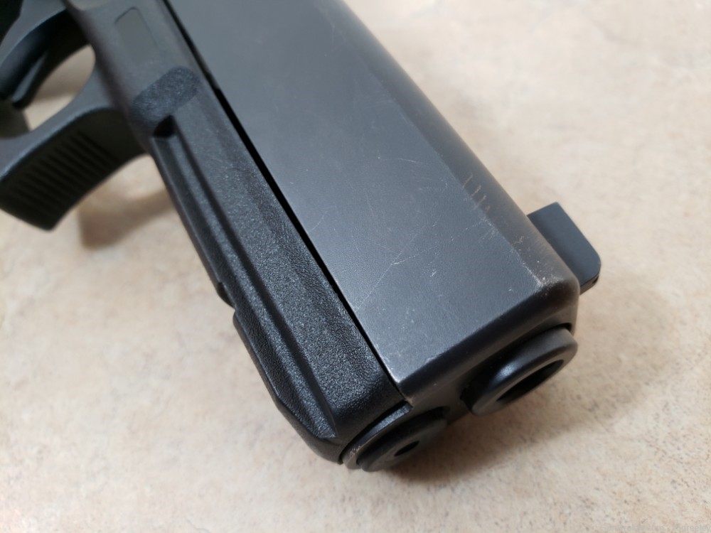 Glock 17 Gen 4 Austria Semi-Auto 9mm Pistol NO Magazine-img-21