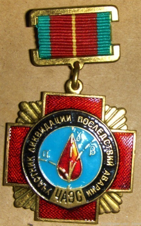 Soviet Russian Medal: Chernobyl Nuclear Power Plant Explosion Rescuer 1986-img-0