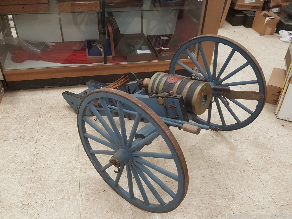 Revolutionary War reproduction Howitzer Cannon and Carriage-img-1