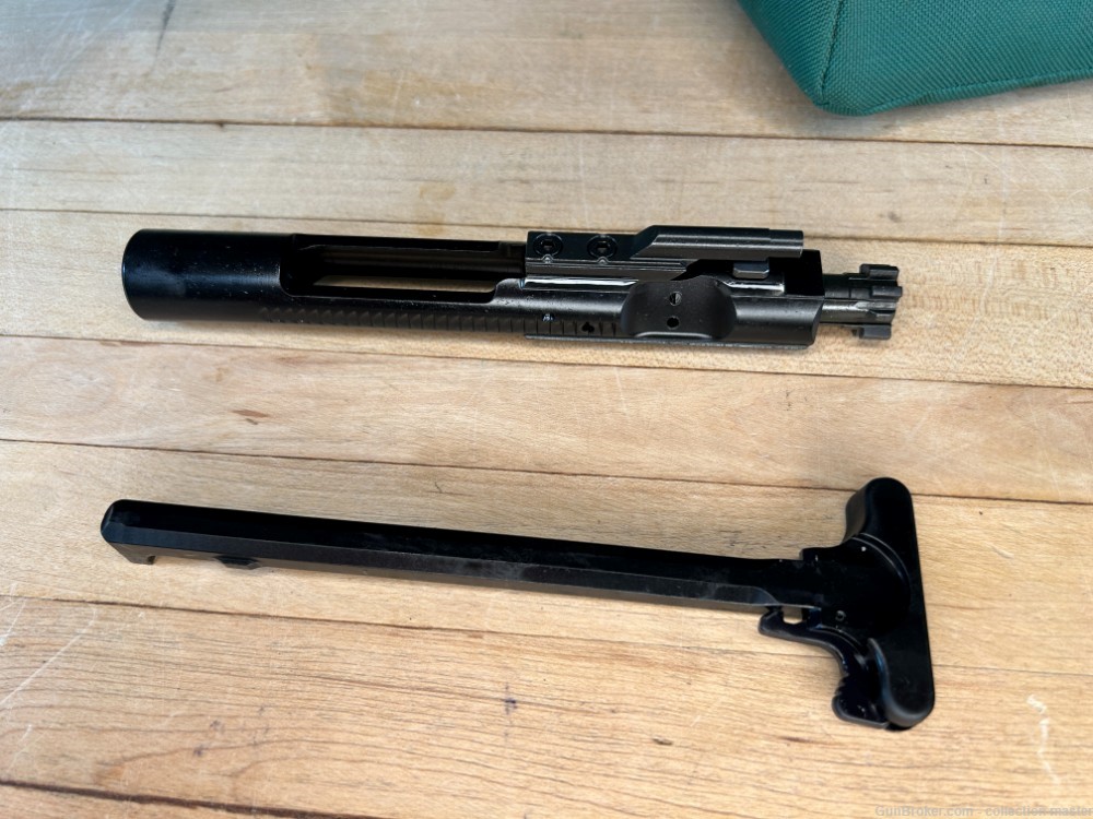 Colt AR-15 5.56 Carbine Upper M4 Style Magpul MBUS Rear BCG & CH 16" 6920 -img-15