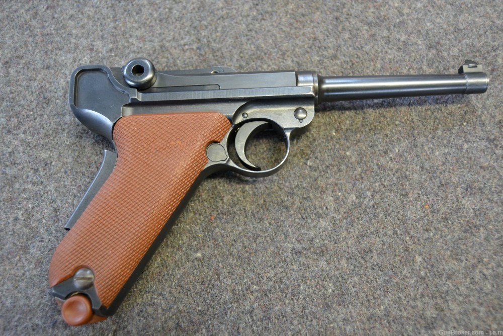 Beautiful 1906/29 Swiss Bern Luger 7.65 Para W/Red Grips and Red Magazine-img-0