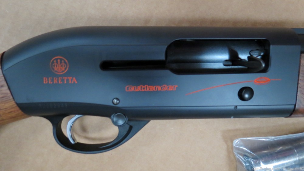 Beretta A300 Outlander 12ga 30" semiauto shotgun with chokes Semi