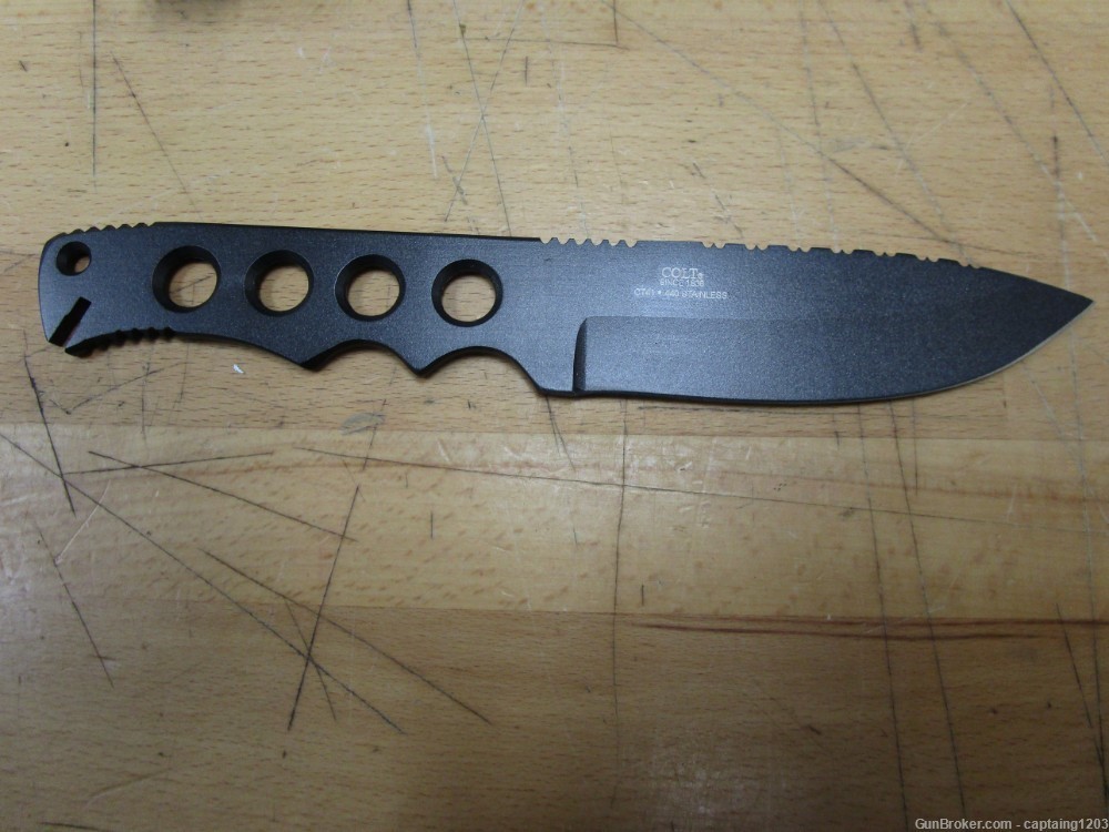 Colt Combat Commander (CT41) Fixed Blade Knife (United Cutlery-Taiwan) 1999-img-1