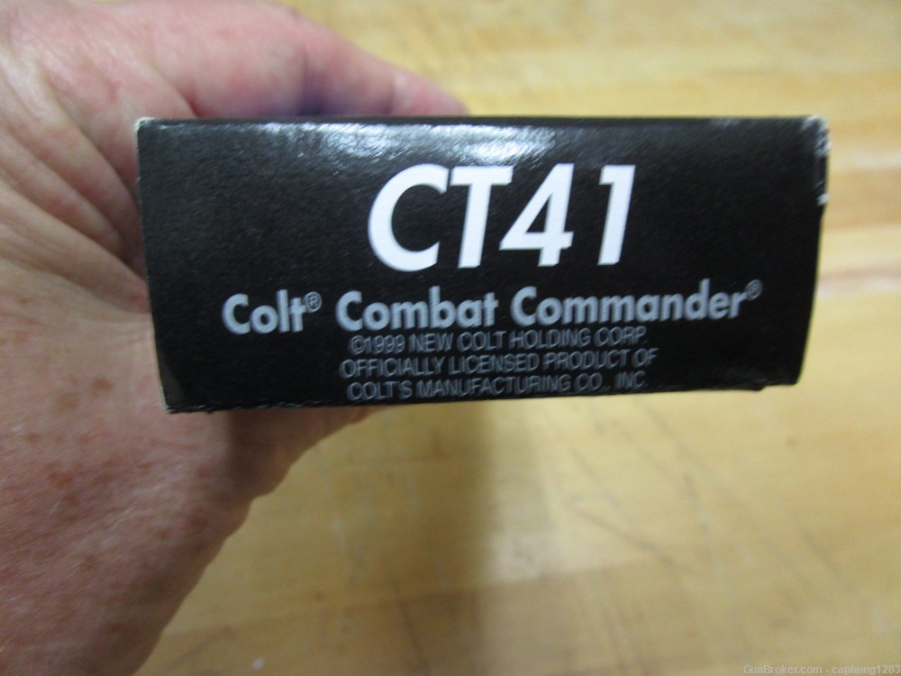 Colt Combat Commander (CT41) Fixed Blade Knife (United Cutlery-Taiwan) 1999-img-9